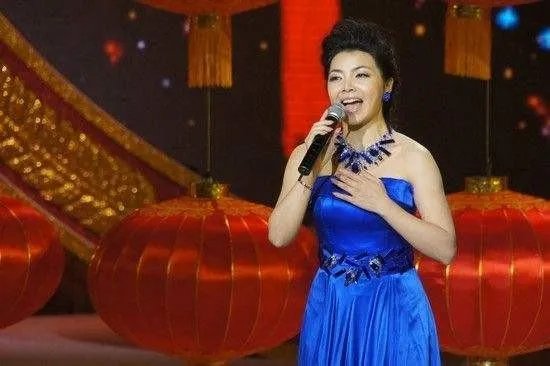 严当当是个什么样的歌手？