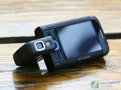 诺基亚5700 Xpress Music变形金刚限量版