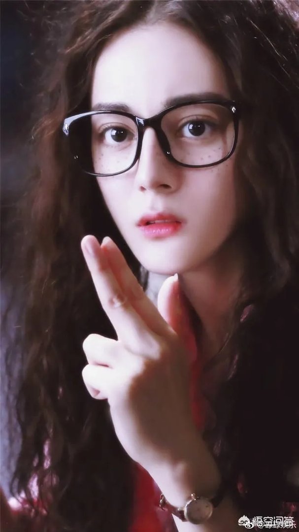 迪丽热巴有哪些经典的图片？