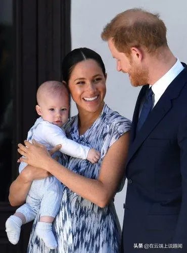 哈里王子夫妇退出王室是放弃王位继承权吗？还享受王室待遇吗？