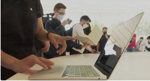 黑客可全面控制设备！苹果曝出严重安全漏洞，用户该咋办？