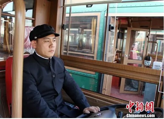 仿古铛铛车亮相 采用先进的技术动力