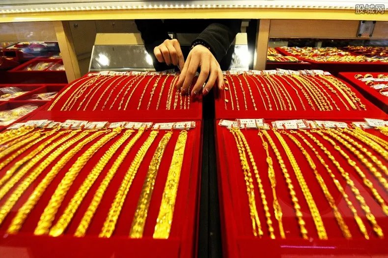 2020年黄金回收价格 金店黄金今天多少一克