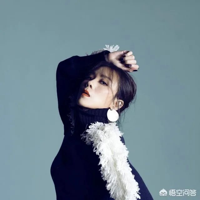 非诚勿扰里的歌曲有哪些成功时牵手放的那个歌曲是什么？