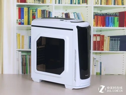 大空间强兼容性 航嘉暗夜猎手3机箱评测