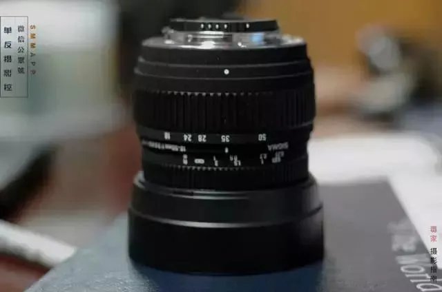 相机镜头上里面那排数字是干嘛用的？