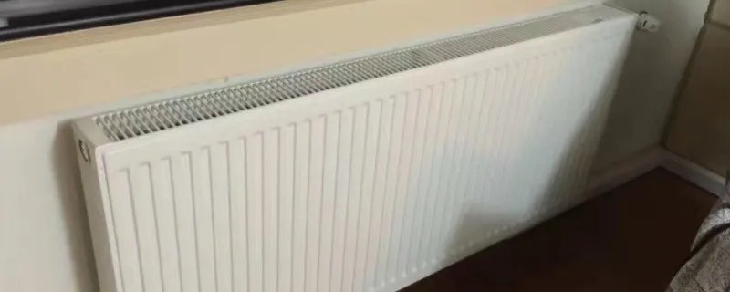 水暖暖气片怎么安装