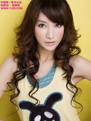 妖姬宅爆出新人“慕斯美眉”倪慕斯