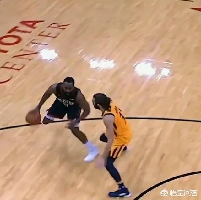 哈登的后撤步到底有没有走步？