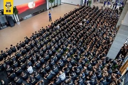 健身教练一般不可以和会员处对象吗？为什么健身教练都要结完婚才可以和女孩相处