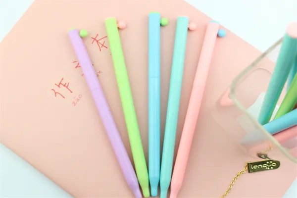 国家规定：学生用笔笔帽须留通气孔，你如何看待这一规定？