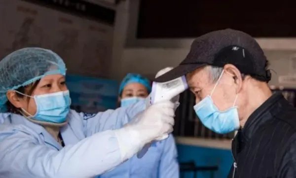 外交部建议避免不必要跨境旅行，外交部的建议是出于什么？