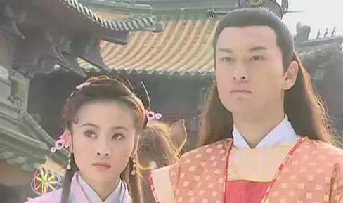 黄晓明李菲儿谈了多久