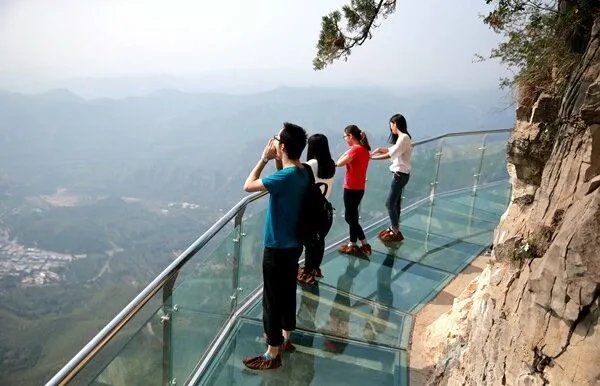 云台山玻璃栈道具体在哪呢？