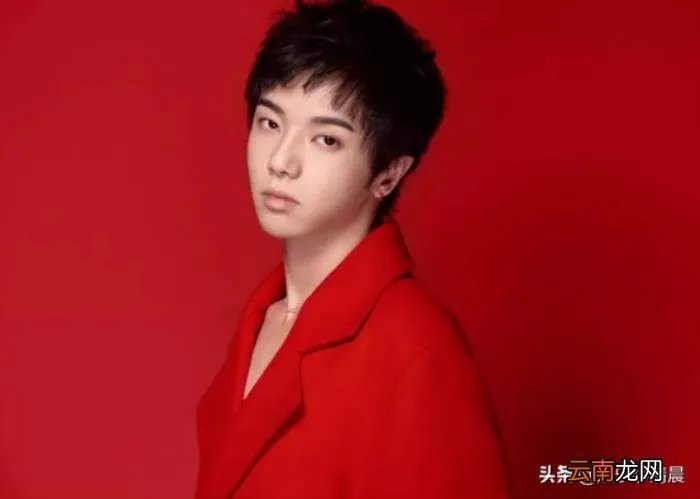 华晨宇是超级富二代吗，华晨宇堪称最低调富二代