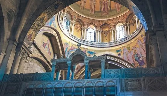 “世界若有十分美，便有九分在耶路撒冷”，如何理解这句话的含义？