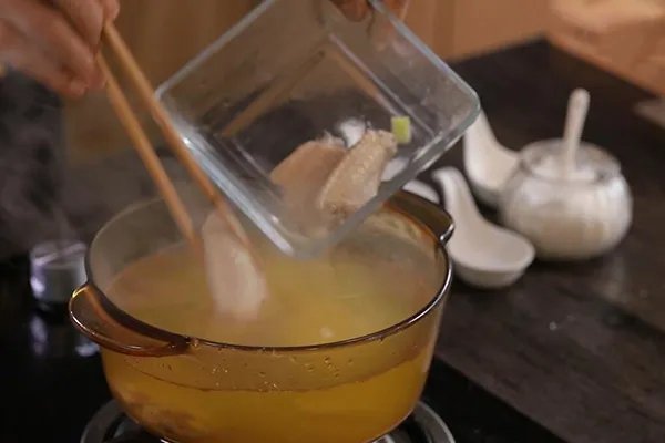 鸡翅怎么做好吃 鸡翅的做法