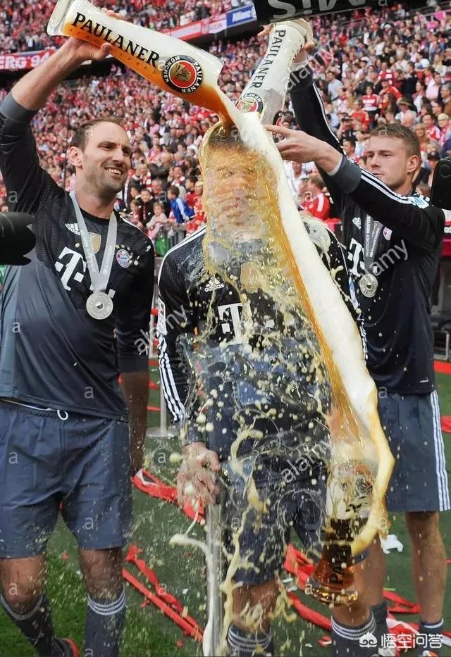 如何评价拜仁门将施塔克6年联赛共出场10次，却拿到6个联赛冠军？