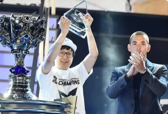 《英雄联盟》s赛历届fmvp选手一览