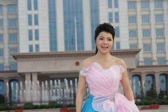 严当当是个什么样的歌手？