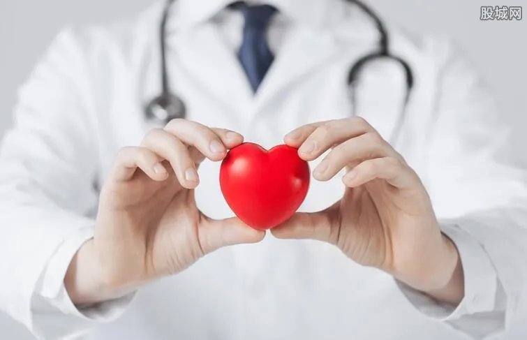 李文亮为什么叫吹哨人 其家属获得补偿多少