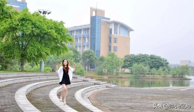 武汉大学通知本科生5.25线上答辩，是不是意味着武汉市的大学这学期不会开学了？