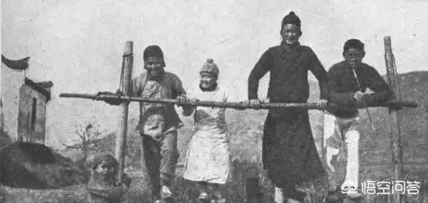 历史上最奇葩的刑具，英国人为什么用“跑步机”惩罚罪犯？