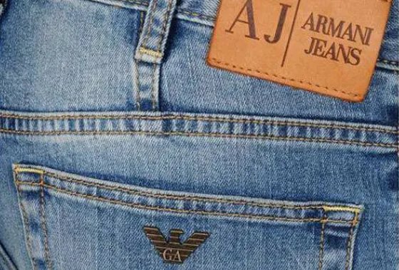 Armani Jeans和阿玛尼是什么关系