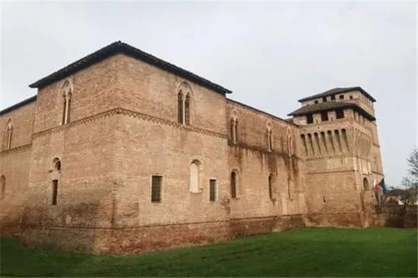 意大利二人小镇仍戴口罩，为何他们会如此不松懈？