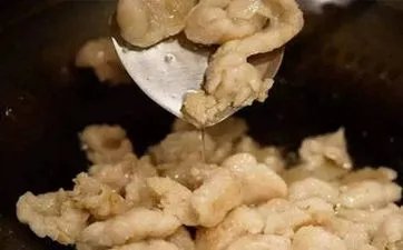 梦见自己溺水是什么意思 梦见自己溺水有什么预兆