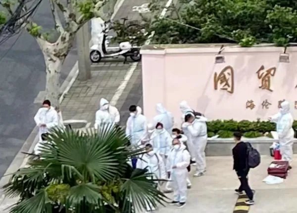 上海一群租房住29人 阳转阴后再阳