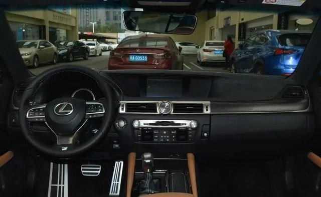 丰田锐志与雷克萨斯GS差别在哪里？