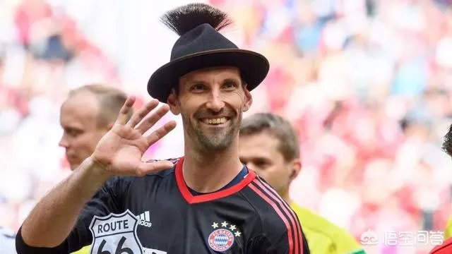 如何评价拜仁门将施塔克6年联赛共出场10次，却拿到6个联赛冠军？