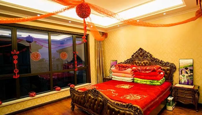 结婚坐床注意事项 坐婚床的人有什么讲究