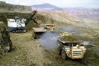 钻石为什么在钻石坑里？