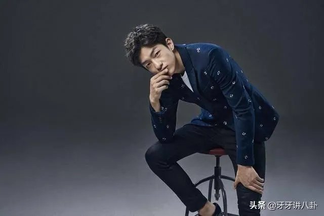 屈楚萧否认恋情，万籽麟回应被分手，屈楚萧到底是个怎样的人？