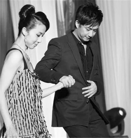 鲁豫有约黄磊孙莉夫妇 一见钟情相恋12年