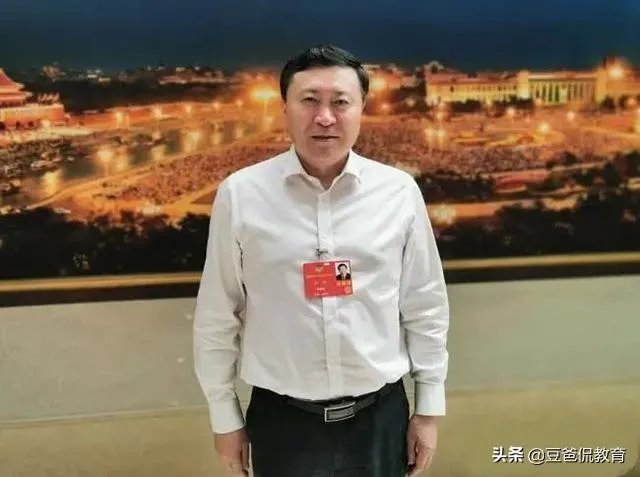 全国政协委员建议实行“一三制”弹性周休假制度，你怎么看？