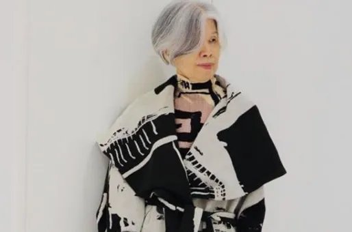 周杰伦夸赞妈妈太会穿是怎么回事？