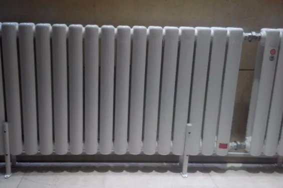 水暖暖气片怎么安装