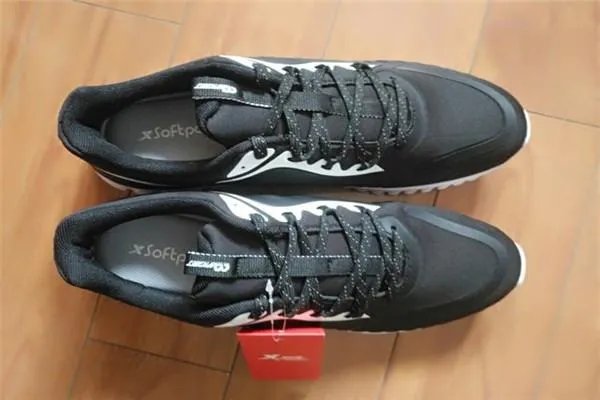 跑步鞋哪个牌子比较好