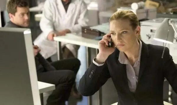 危机边缘第三季百度百科