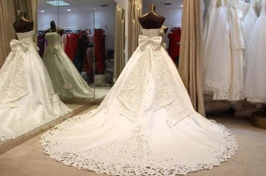 婚纱租金一般多少钱 普通婚纱照多少钱一套