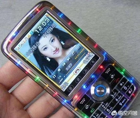 像深圳华强北那边水货手机好多都在淘宝开店的，想问他们的手机都是从哪些渠道进货的？