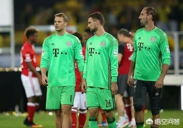 如何评价拜仁门将施塔克6年联赛共出场10次，却拿到6个联赛冠军？