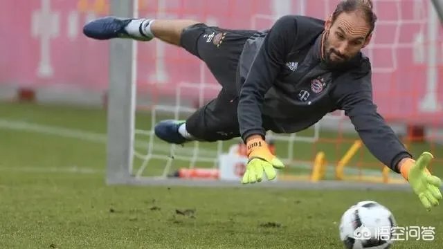 如何评价拜仁门将施塔克6年联赛共出场10次，却拿到6个联赛冠军？