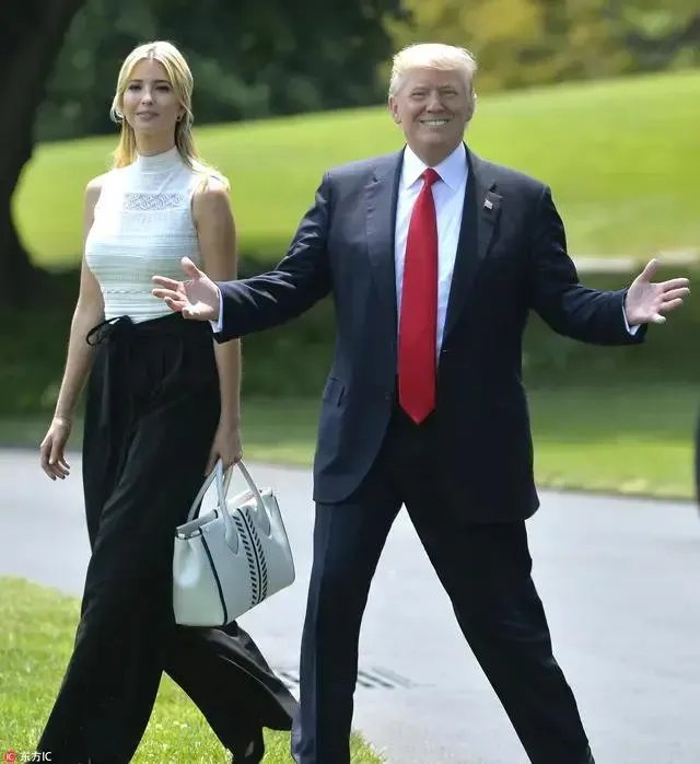 美国确诊病例超110万，白宫拒绝福奇参加疫情听证会，你有何看法？