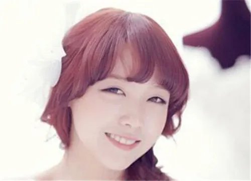 婚礼头发造型图片欣赏 好看的新娘发型推荐