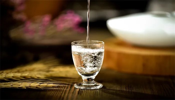 火车上能带白酒吗 火车上能不能带白酒