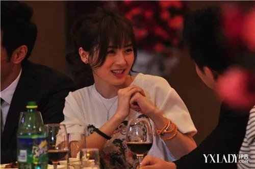 大都市小爱情演员表路晨台词犀利成金句